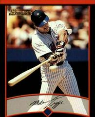 Mike Piazza #100 Baseball Cards 2001 Bowman Prices