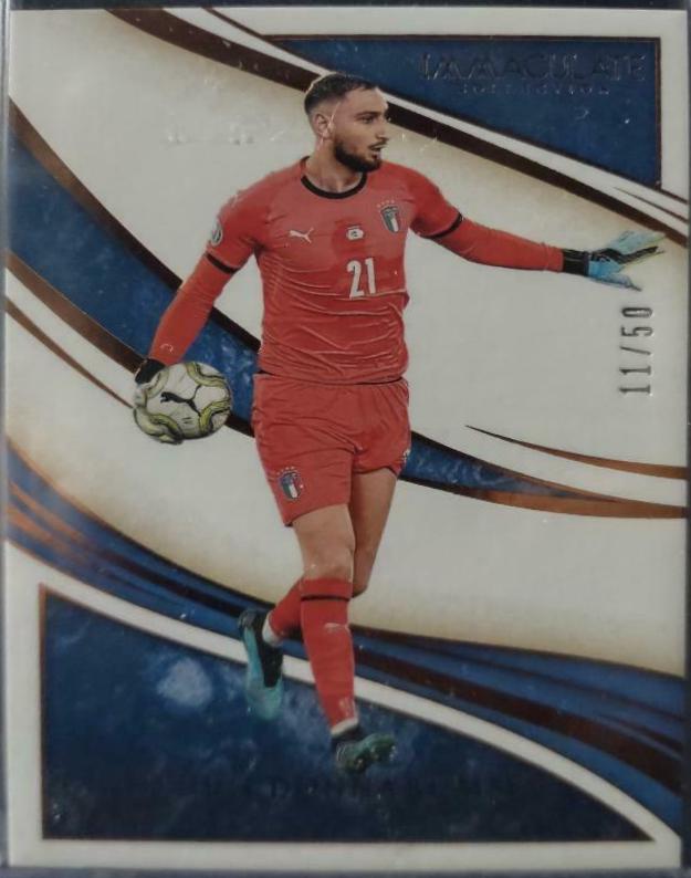 Gianluigi Donnarumma #8 Soccer Cards 2020 Panini Immaculate Collection