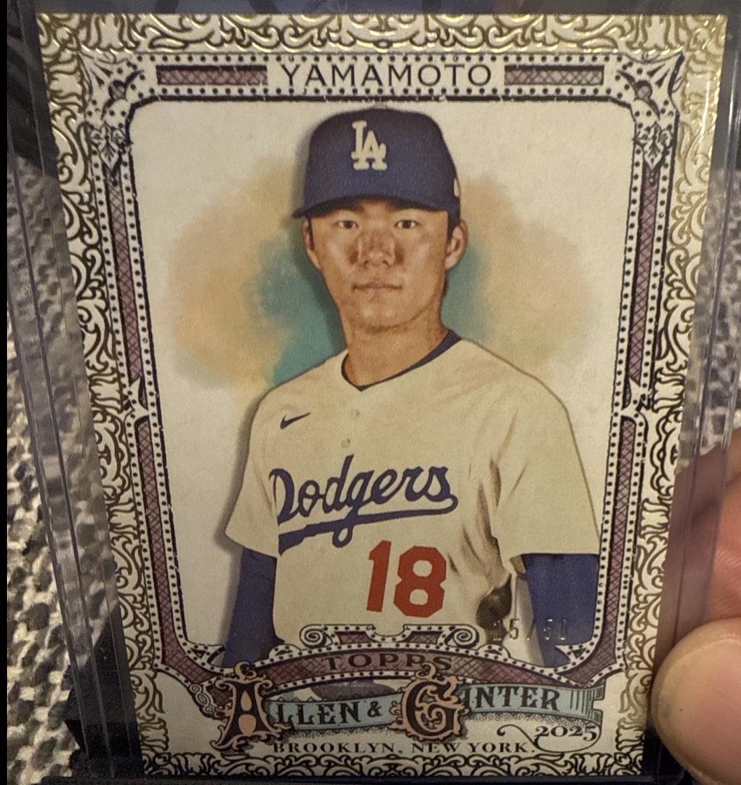 Yoshinobu Yamamoto [Gold Foil] #138