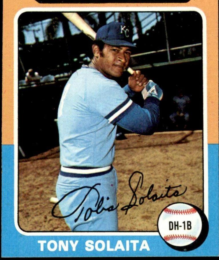 Tony Solaita #389 Baseball Cards 1975 Topps