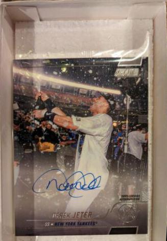 Derek Jeter #SCBA-DJ Baseball Cards 2022 Stadium Club Autographs
