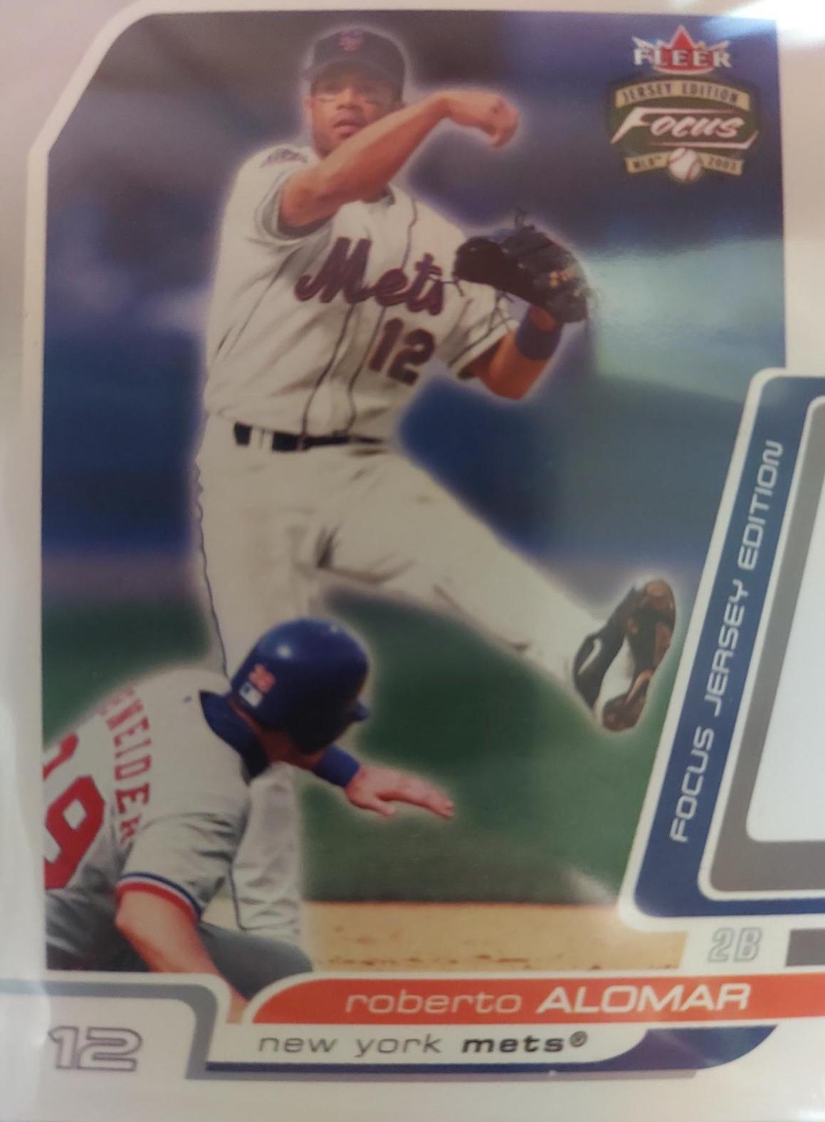 Roberto Alomar #5 Baseball Cards 2003 Fleer Focus Jersey Edition