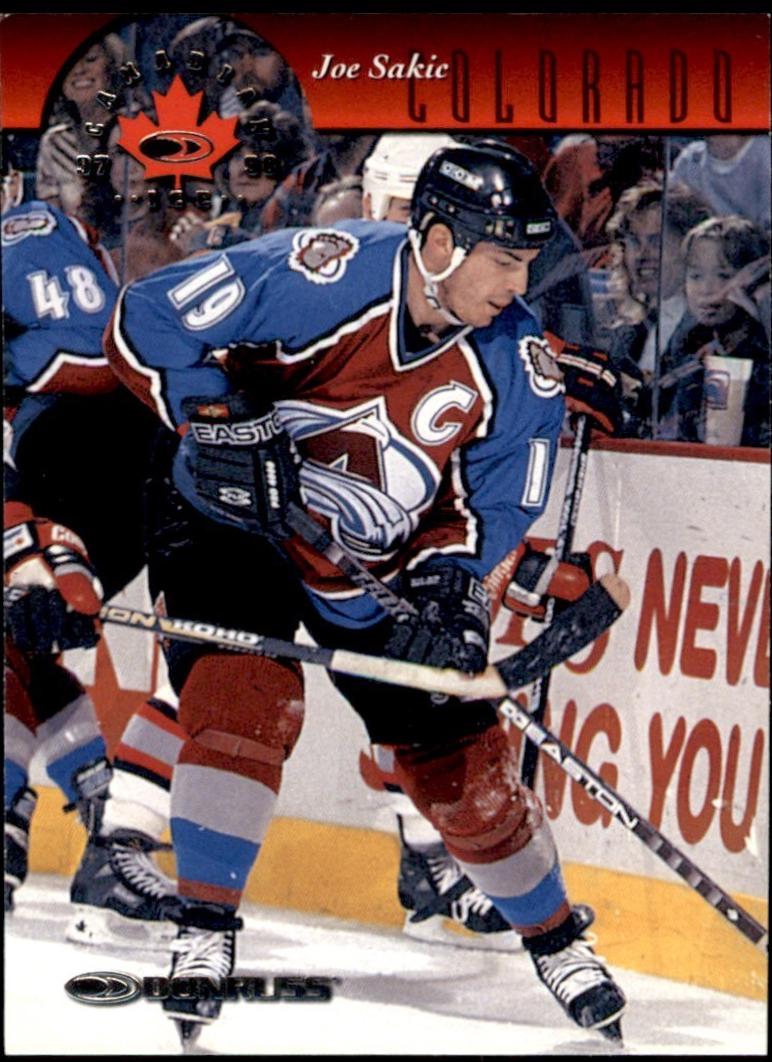 Joe Sakic #102 1997 Donruss Canadian Ice Hockey