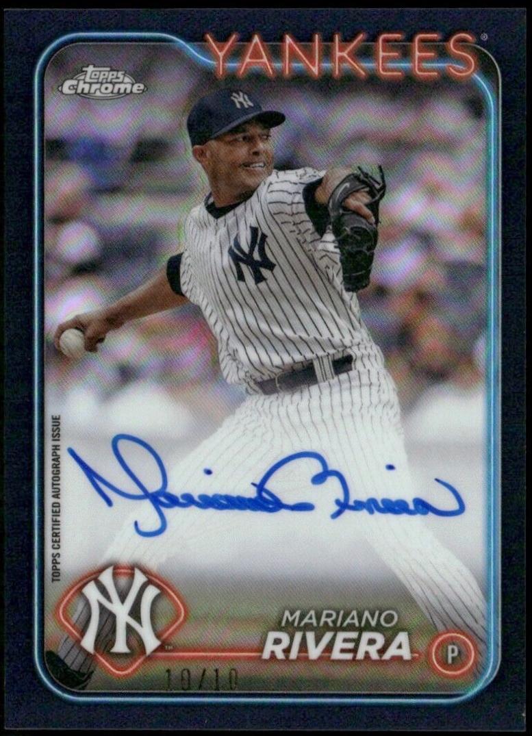 Mariano Rivera [Black Refractor] #CLA-MR