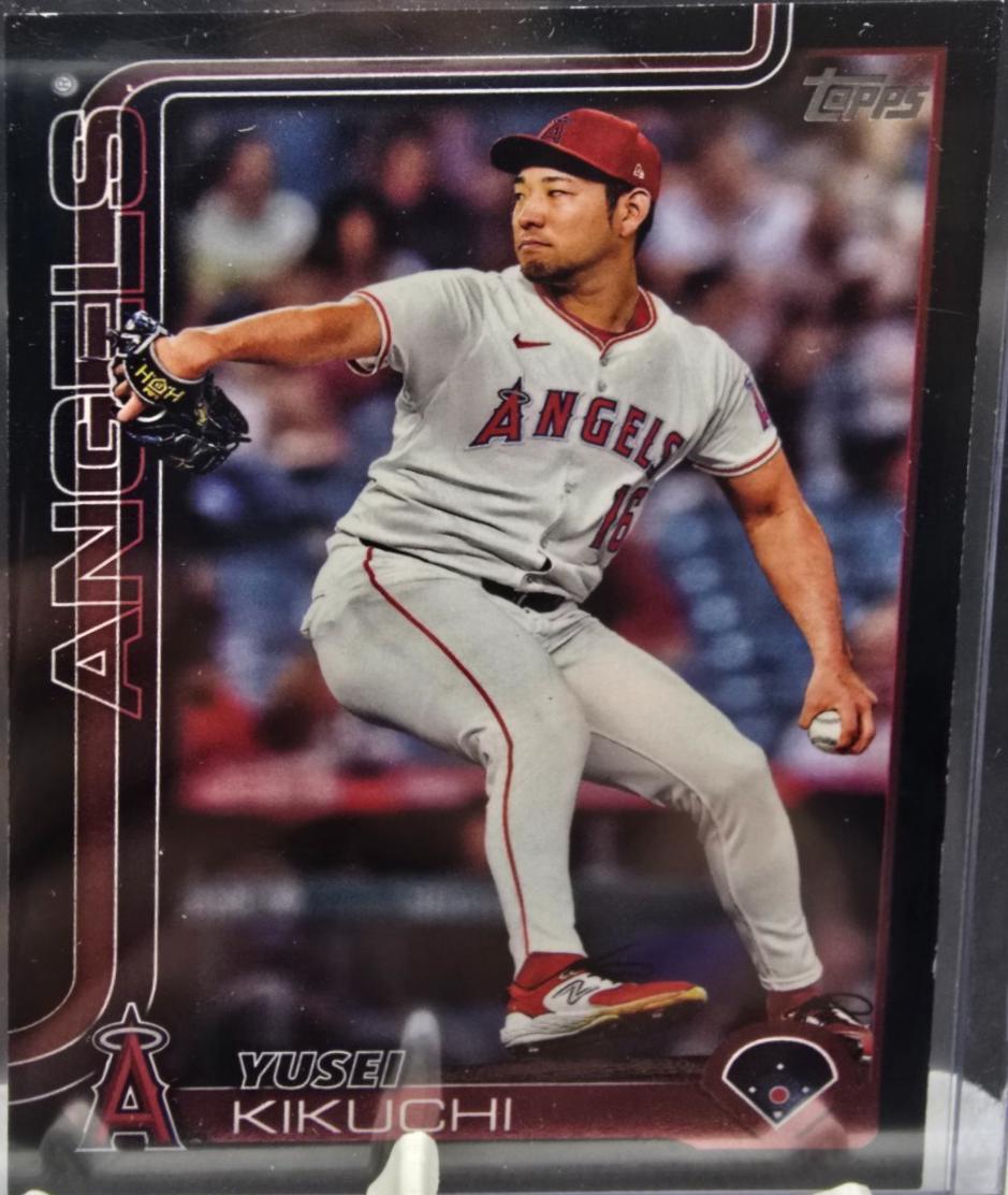 Yusei Kikuchi #592 2025 Topps Series 2 Baseball