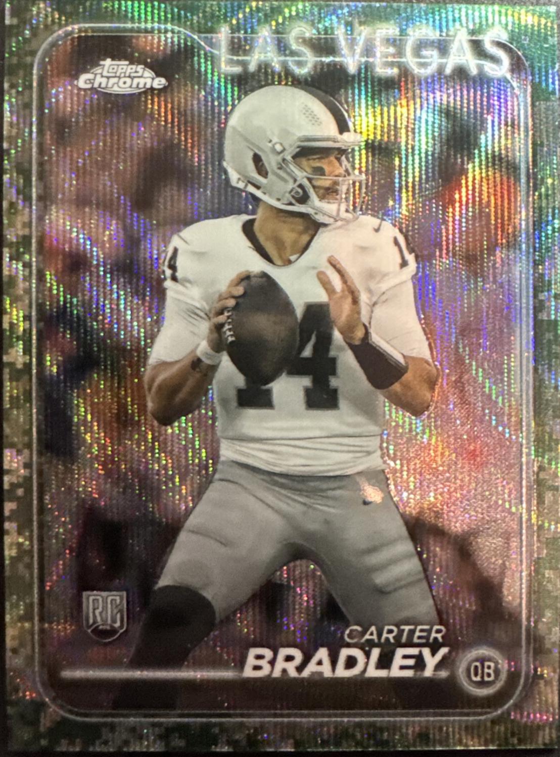 Carter Bradley [Camo Wave Refractor] #272