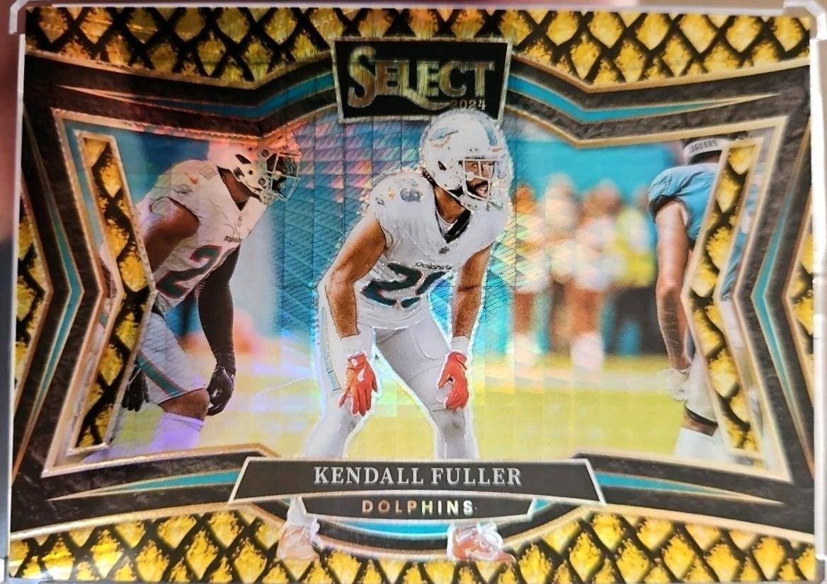 Kendall Fuller [Gold Dragon Scale Prizm] #484