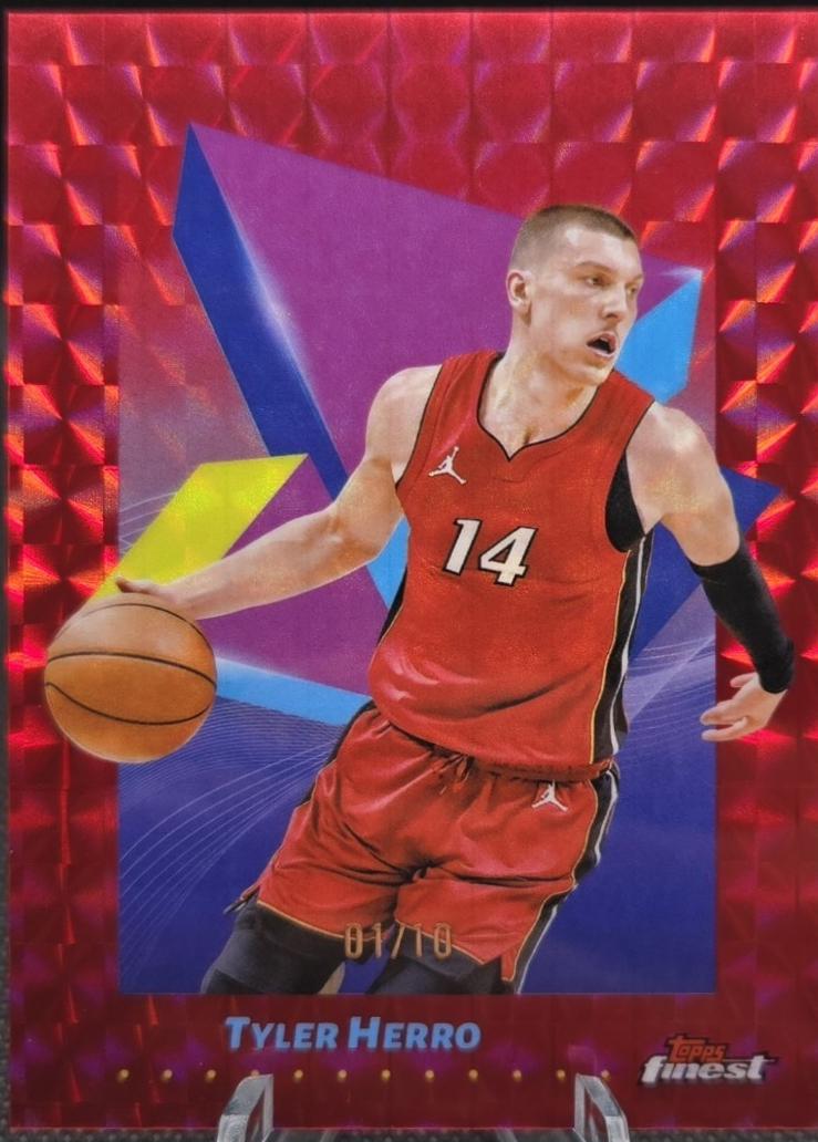 Tyler Herro [Red Geometric Refractor] #55