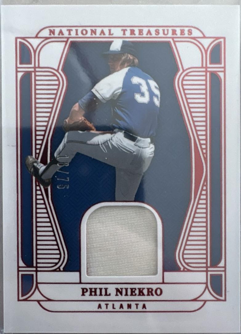 Phil Niekro [Red] #8