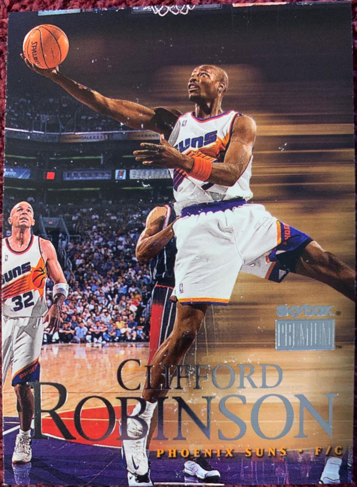 Clifford Robinson #29 Basketball Cards 1999 SkyBox Premium