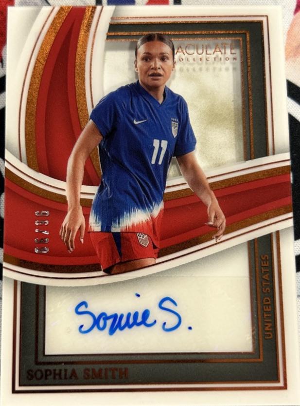 Sophia Smith #15 Soccer Cards 2023 Panini Immaculate Shadowbox Signature