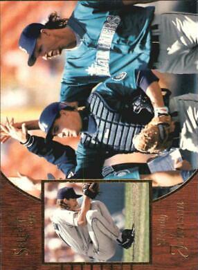 Randy Johnson #63 Baseball Cards 1996 Select
