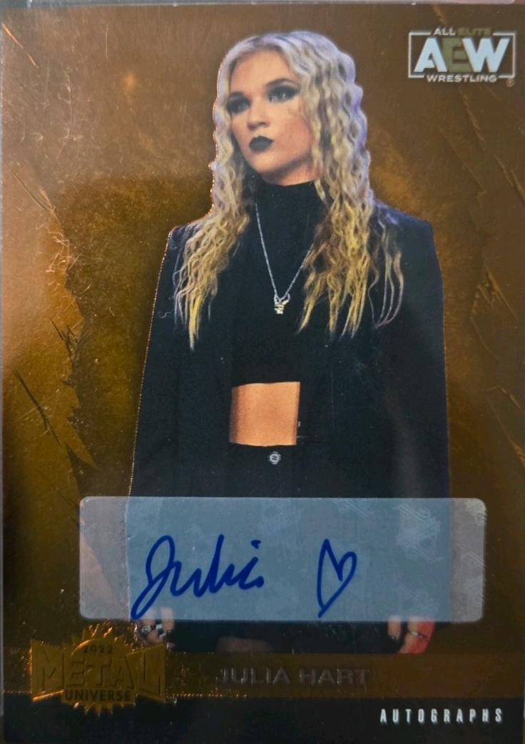 Julia Hart [Gold Autograph] #11