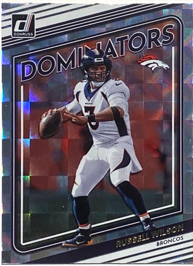Russell Wilson #D15 Football Cards 2022 Panini Donruss Dominators