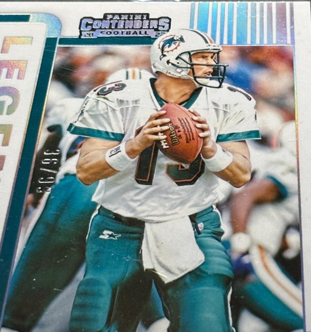 Dan Marino #LGD-DMA Football Cards 2022 Panini Contenders Legendary