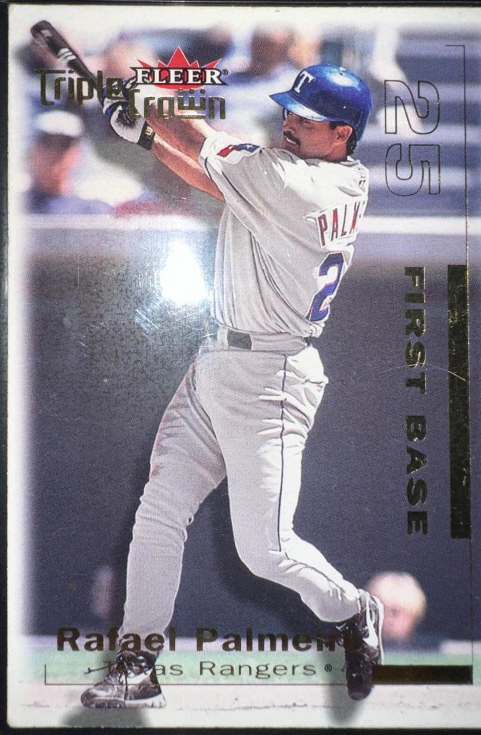 Rafael Palmeiro #31 Baseball Cards 2001 Fleer Triple Crown