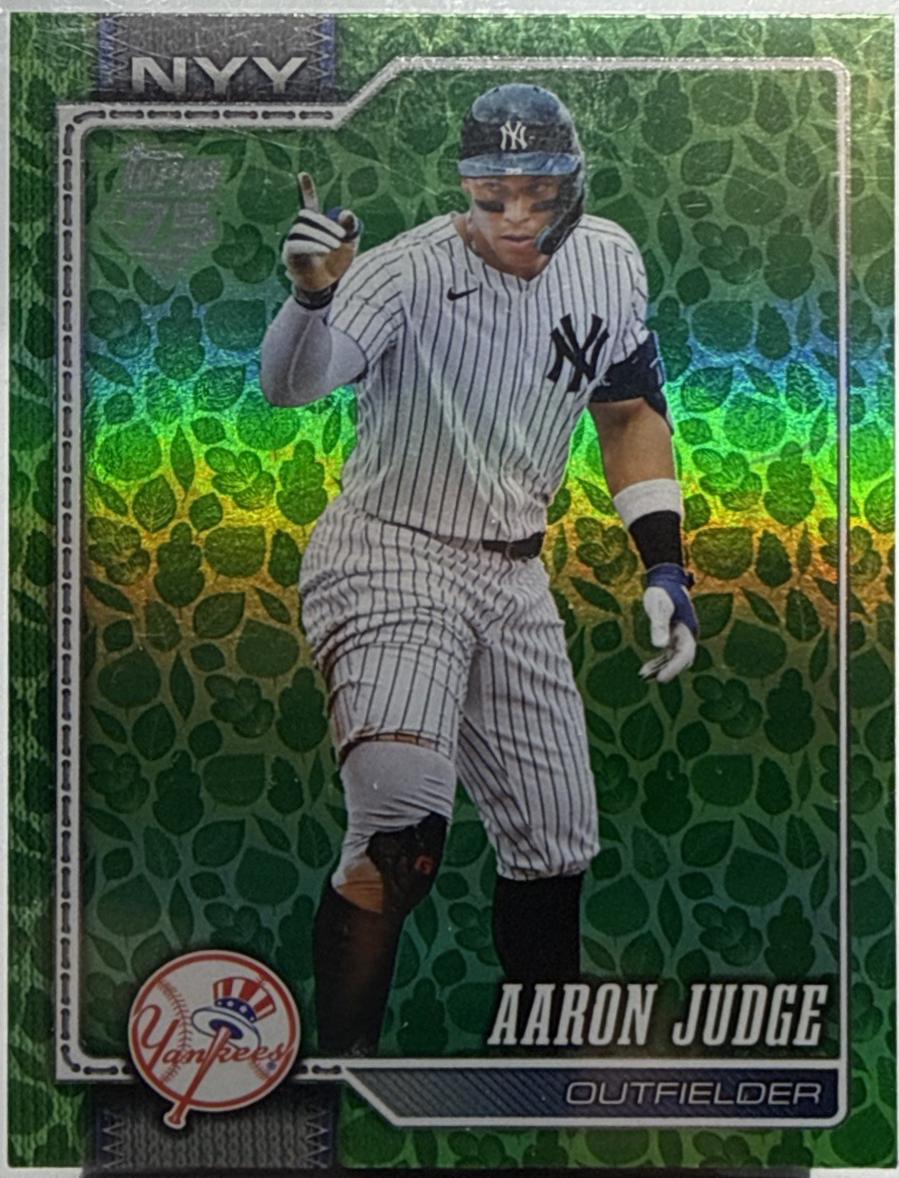 2026 Topps Aaron Judge [Holiday Green] #1 card