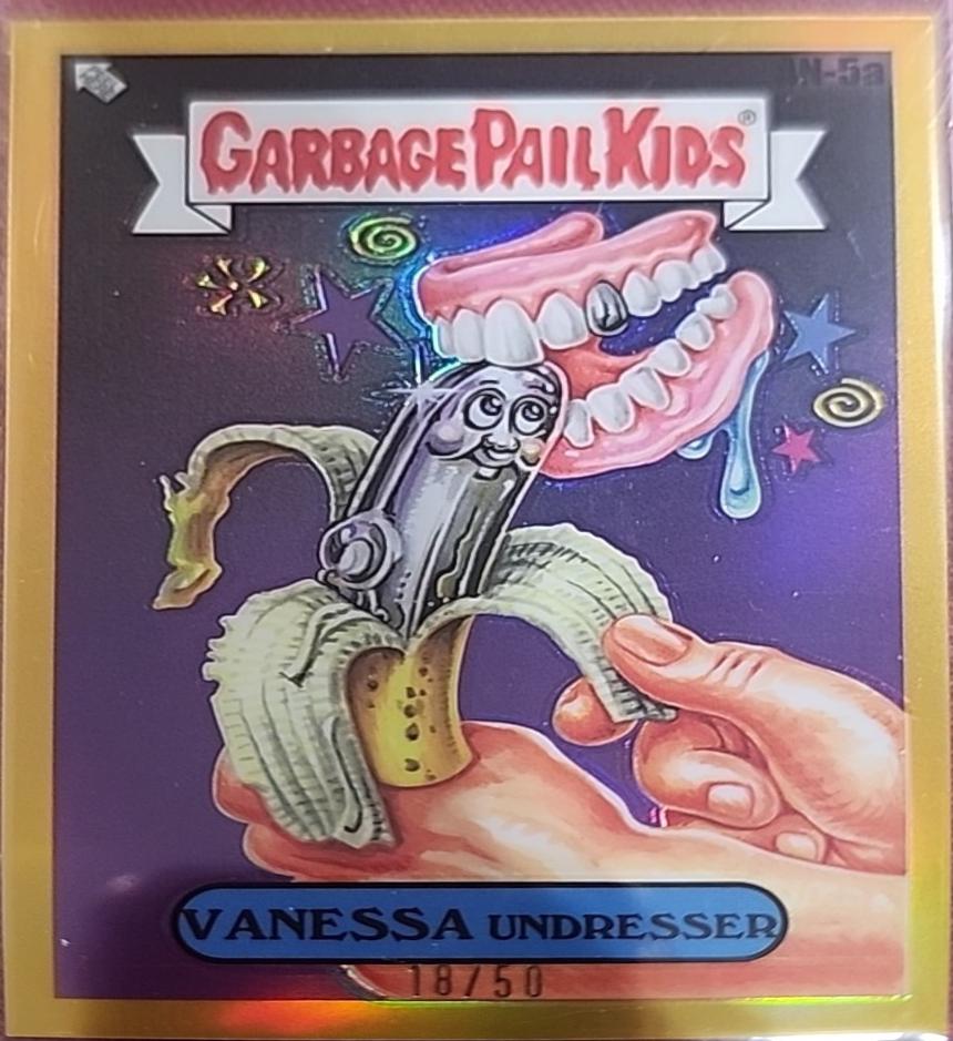 VANESSA Undresser [Gold Refractor] #AN-5a