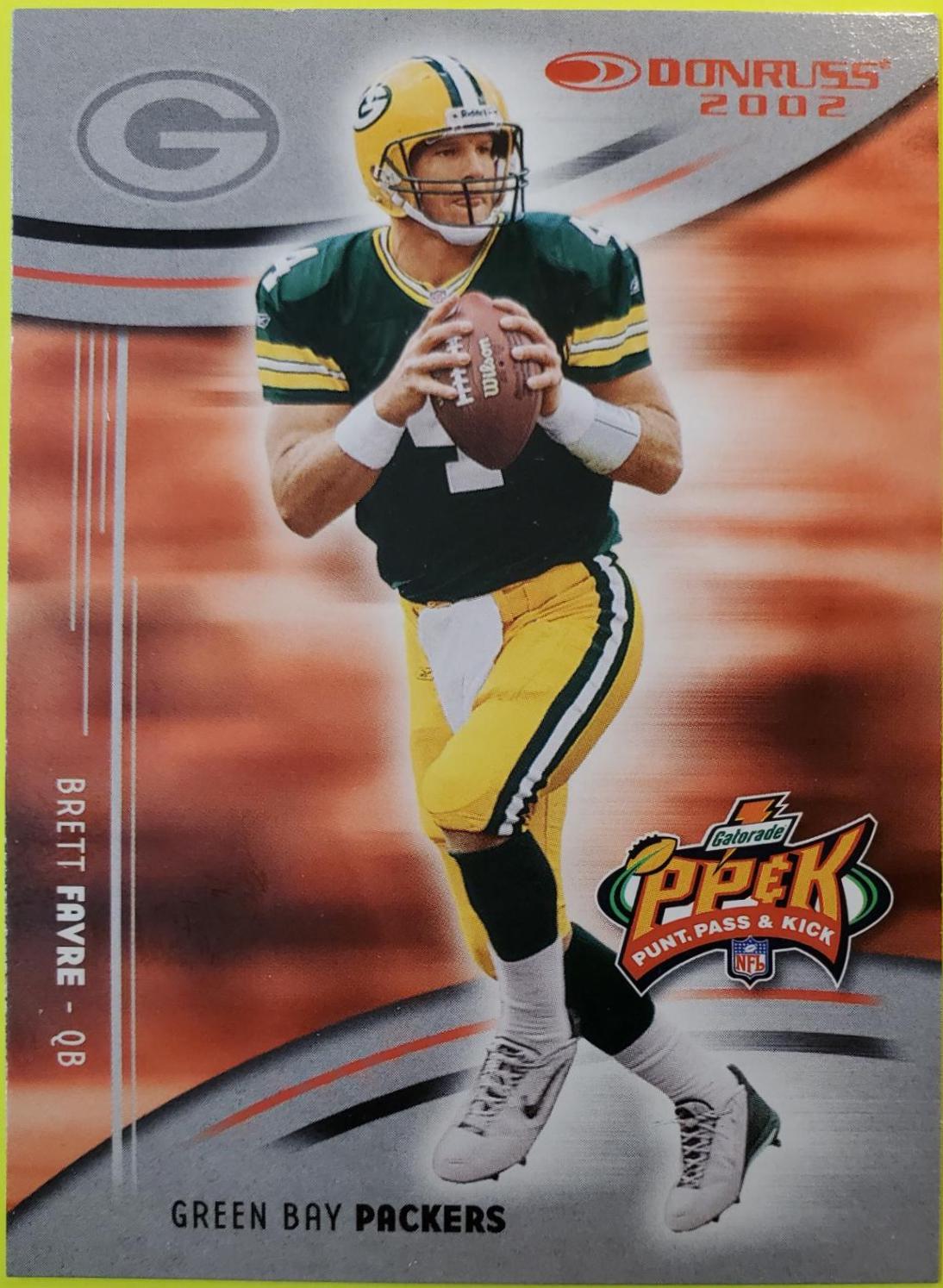Brett Favre #4 Football Cards 2002 Panini Donruss Punt, Pass, & Kick
