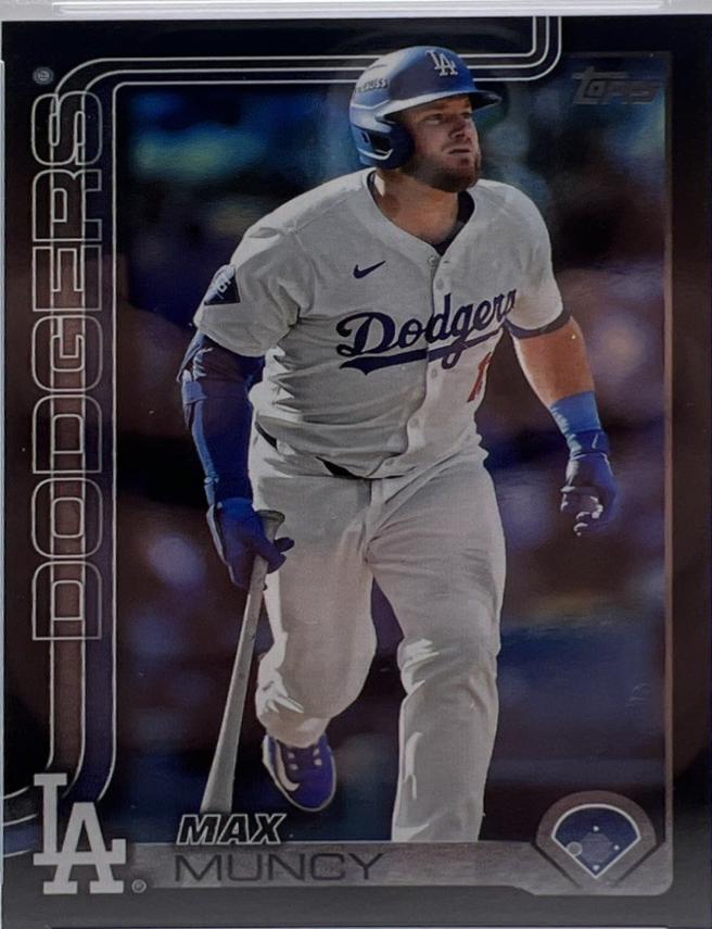 Max Muncy [Black Rainbow Foil] #378