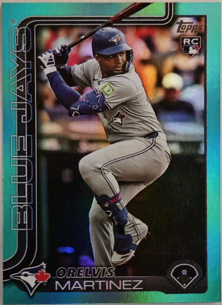 Orelvis Martinez #18 2025 Topps Baseball