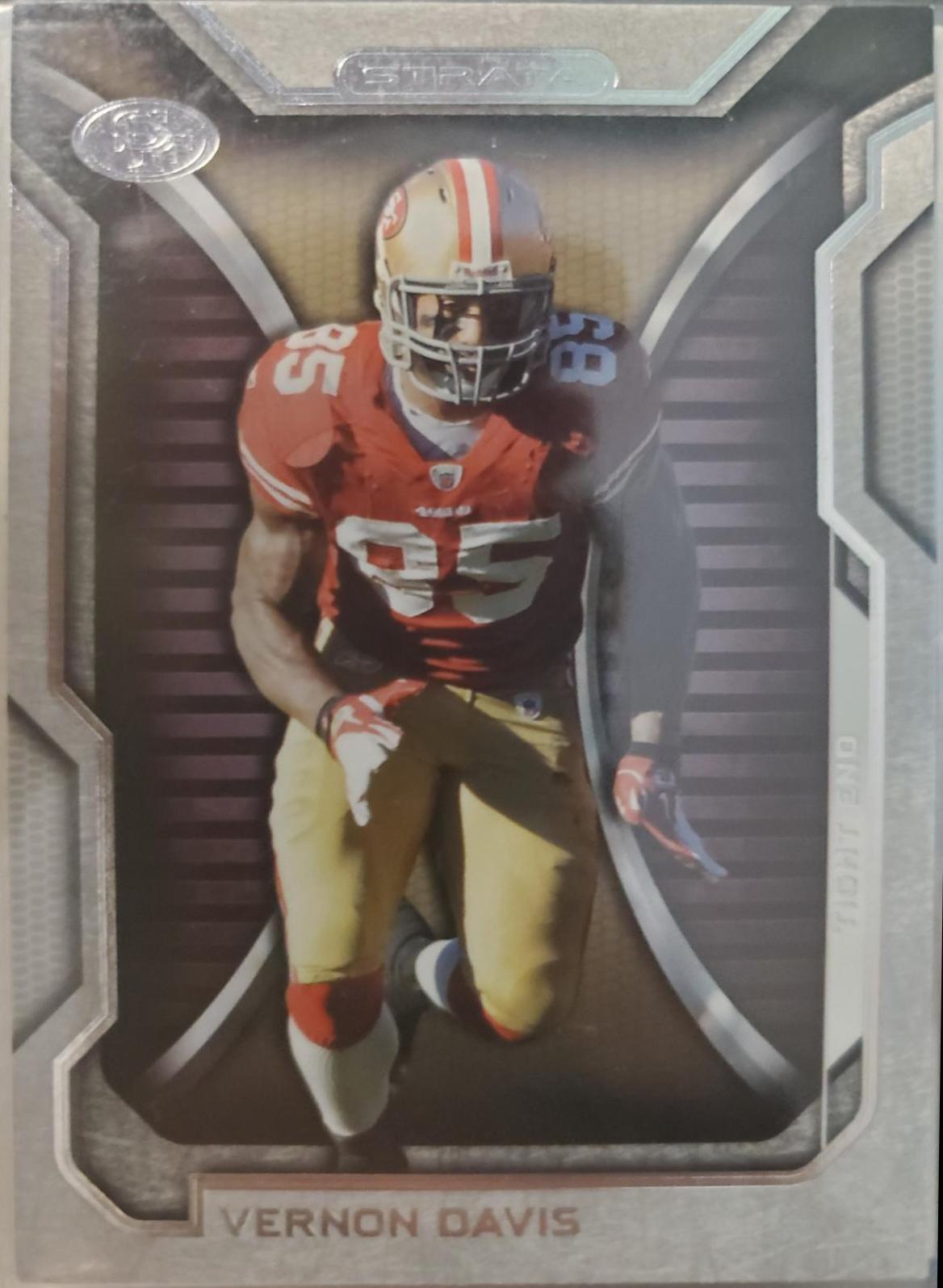 Vernon Davis #14 Football Cards 2012 Topps Strata