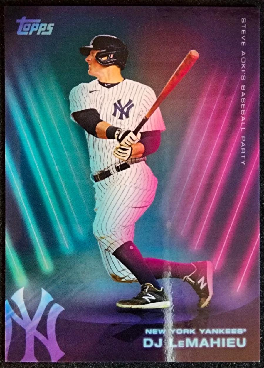 DJ LeMahieu #139 2022 Topps X Steve Aoki Baseball