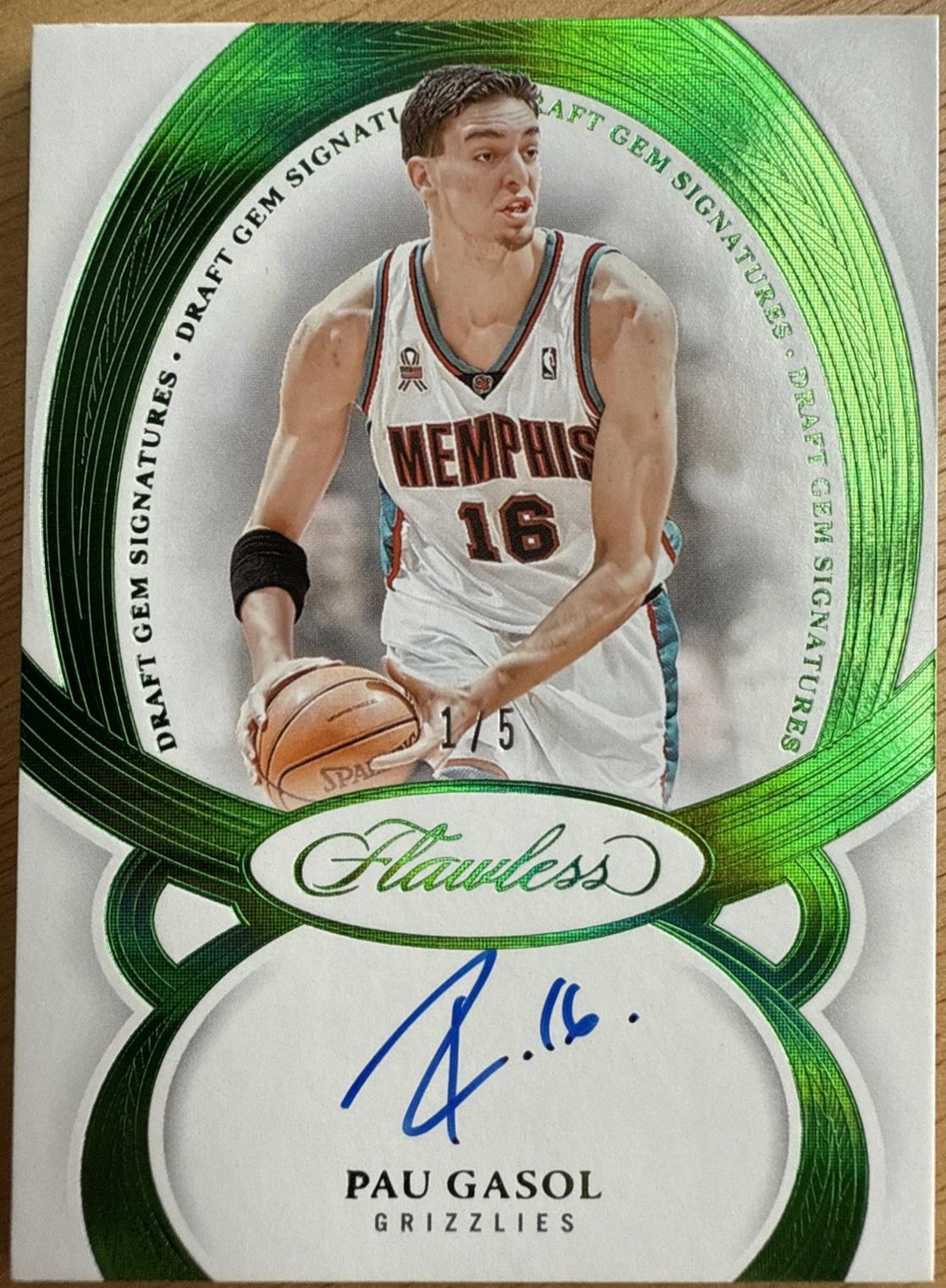 Pau Gasol [Emerald] #12