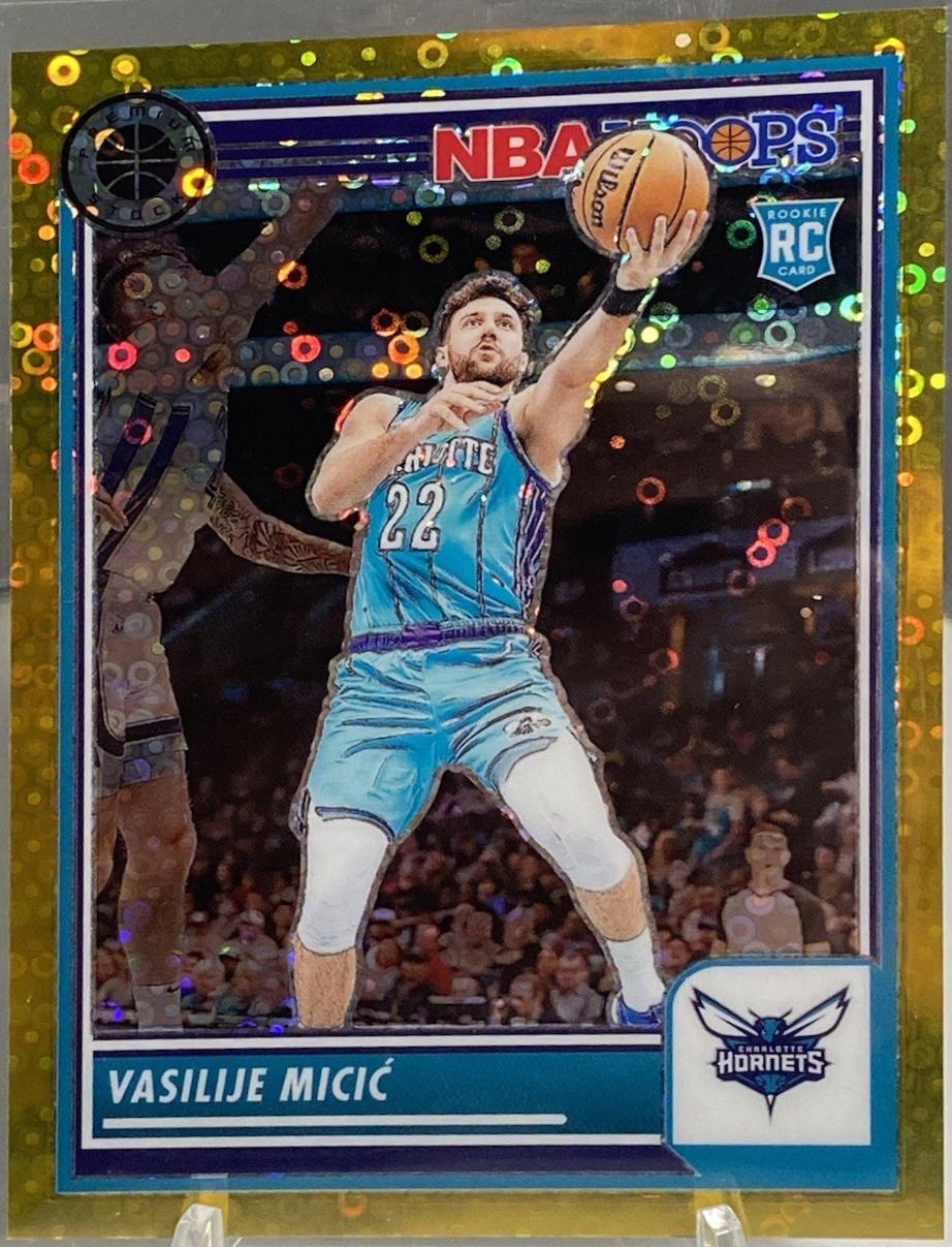 Vasilije Micic [Gold Prizm] #75