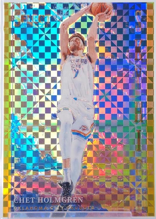 Chet Holmgren [Gold Prizm] #12