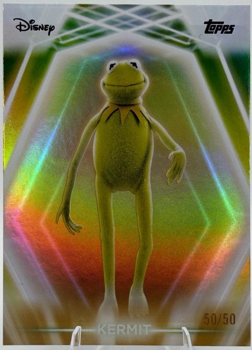 kermit pokemon card Muppets Minimates Series 1 2-Pack: Kermit & Miss Piggy main image 1