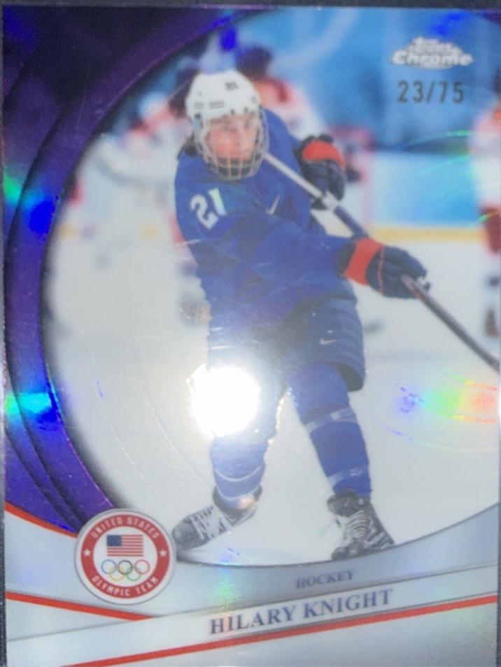 Hilary Knight #32