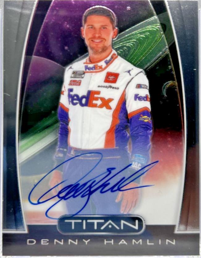 Denny Hamlin [Autograph] #12