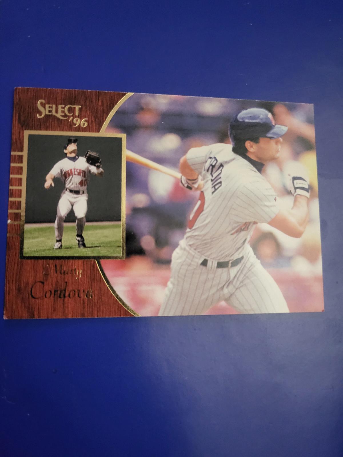 Marty Cordova #35 Baseball Cards 1996 Select