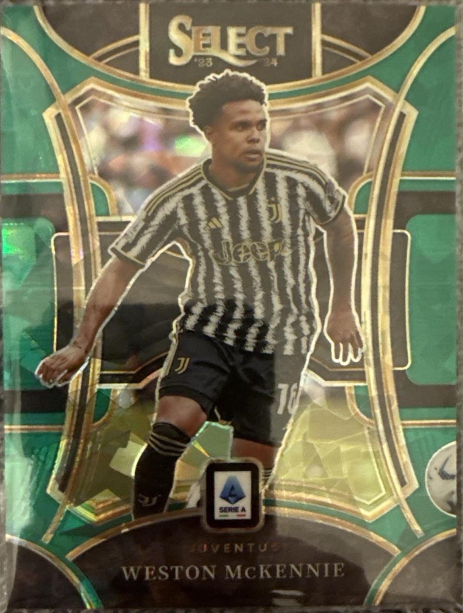 Weston McKennie [Green] #151