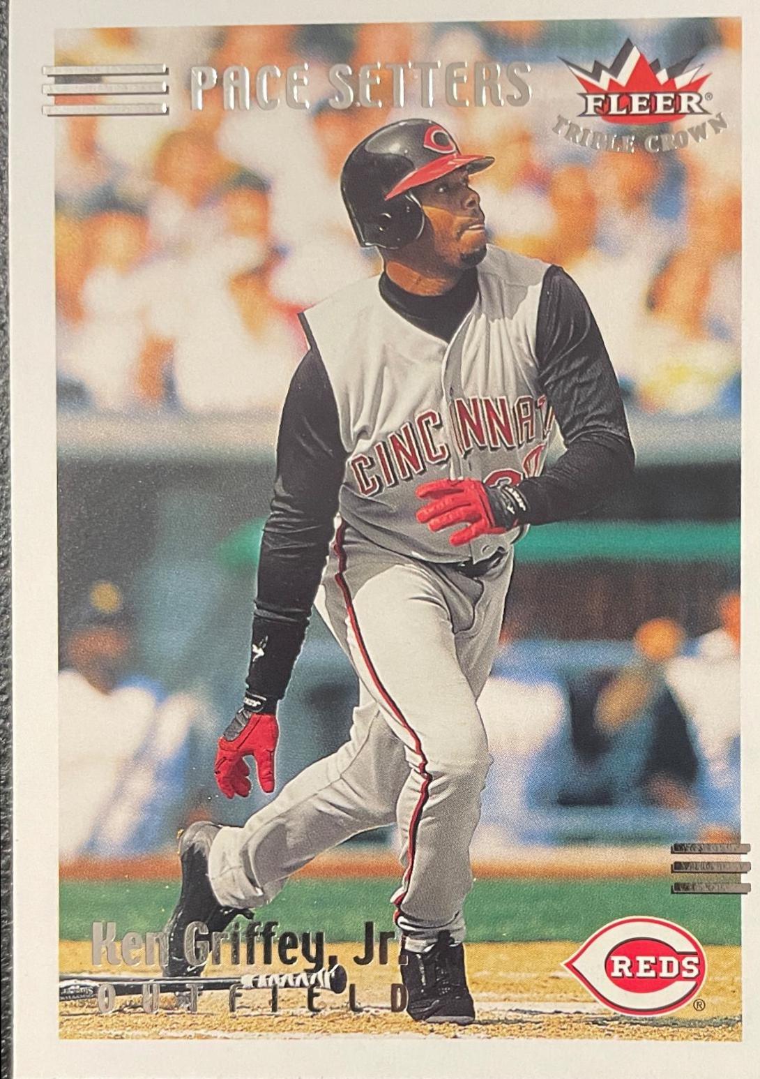 Ken Griffey Jr #256 Baseball Cards 2002 Fleer Triple Crown