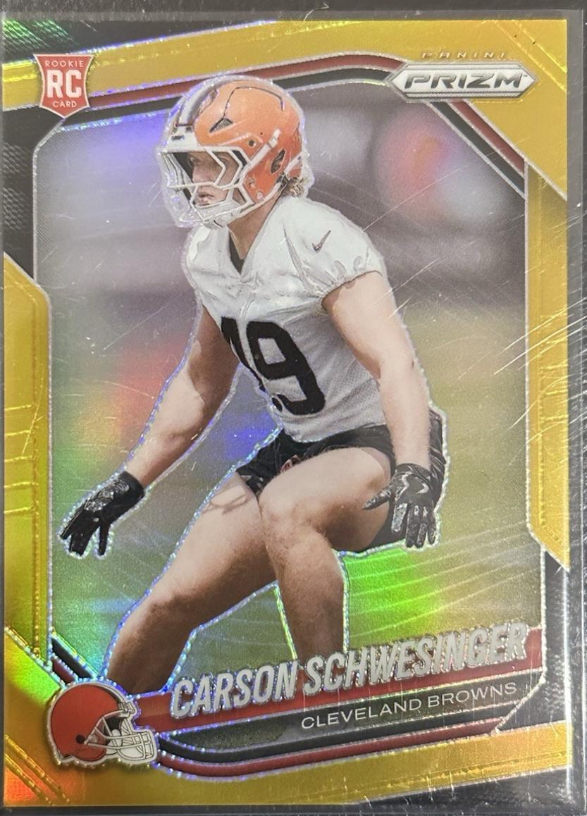 Carson Schwesinger [Gold] #384