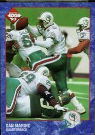 Dan Marino #113 Football Cards 1993 Collector's Edge