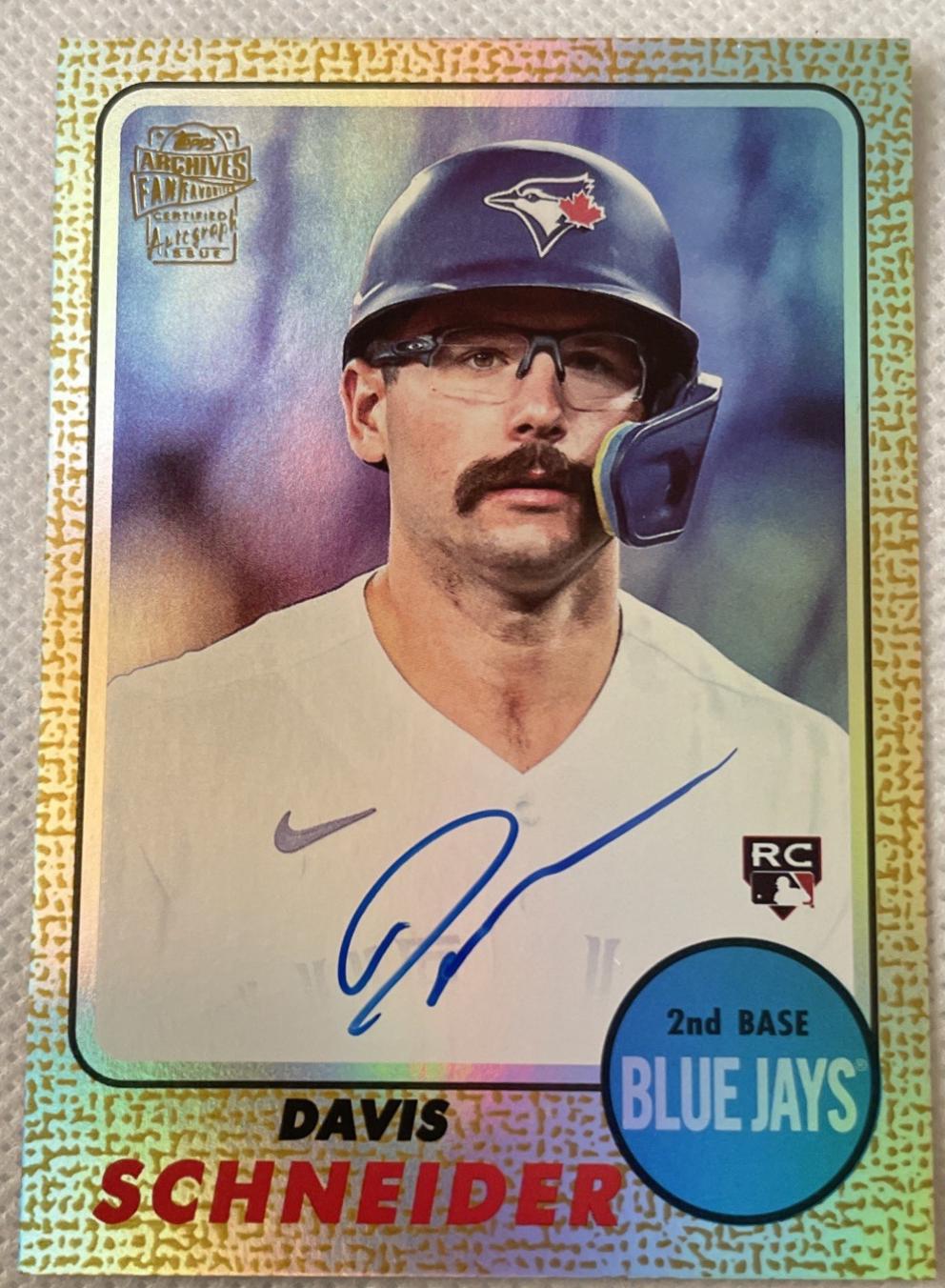 Davis Schneider [Gold] #68FF-DS