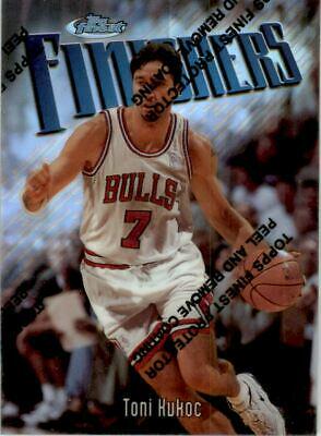 Toni Kukoc Refractor #142 Basketball Cards 1997 Finest