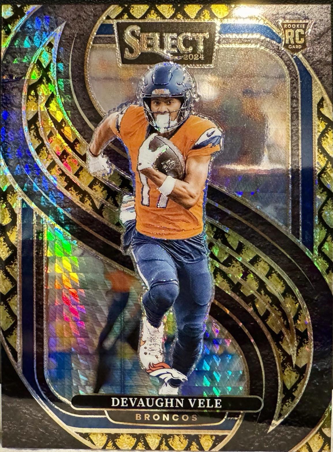 Devaughn Vele [Gold Dragon Scale Prizm] #150
