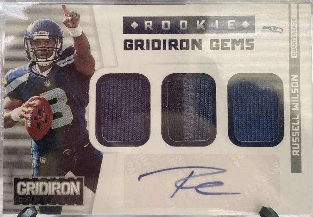 Russell Wilson #17 Football Cards 2012 Panini Gridiron Rookie Gems Trio Material Autograph
