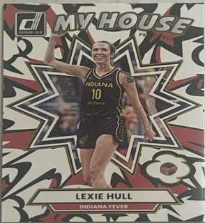 Lexie Hull