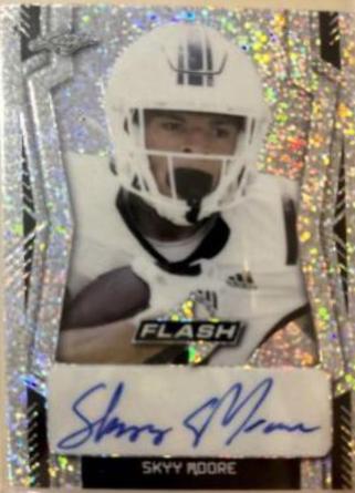 Skyy Moore #PA-SM1 2022 Leaf Flash Portrait Autographs Football