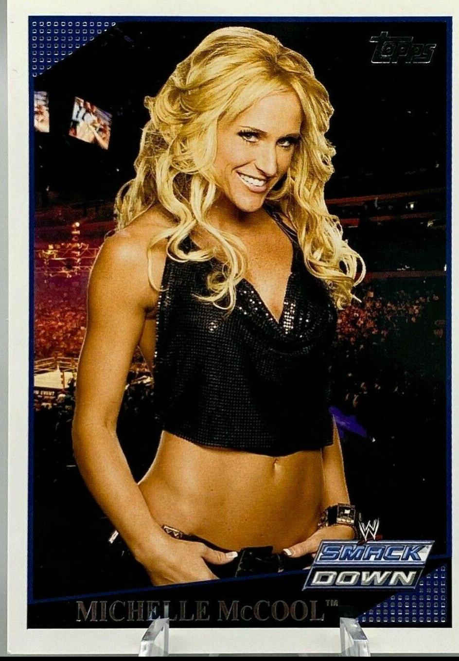 Michelle McCool #10 Wrestling Cards 2009 Topps WWE