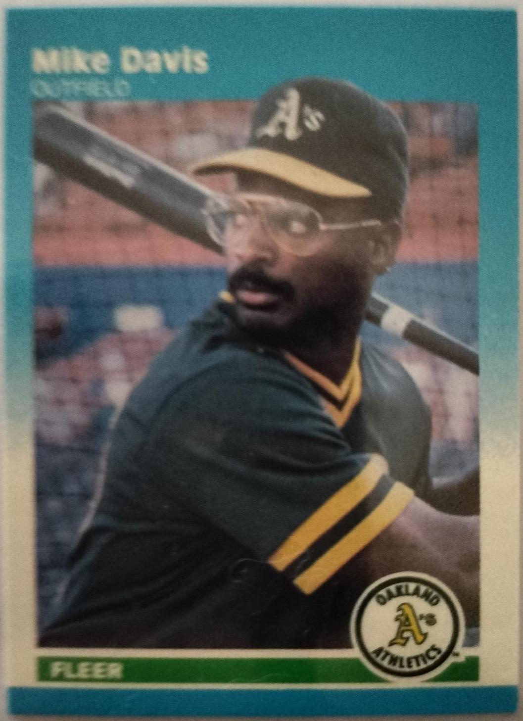 Mike Davis #28 Baseball Cards 1987 Fleer Mini