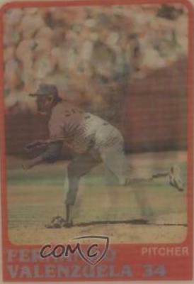 Fernando Valenzuela #40 Baseball Cards 1988 Sportflics