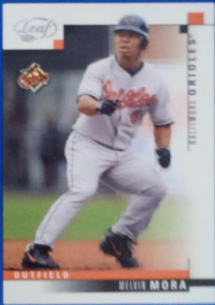 Melvin Mora #14 Baseball Cards 2003 Leaf