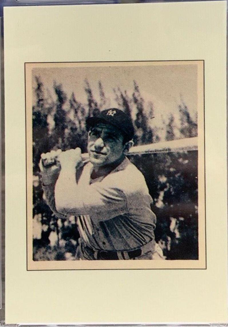 Yogi Berra Baseball Cards 1989 Bowman Tiffany