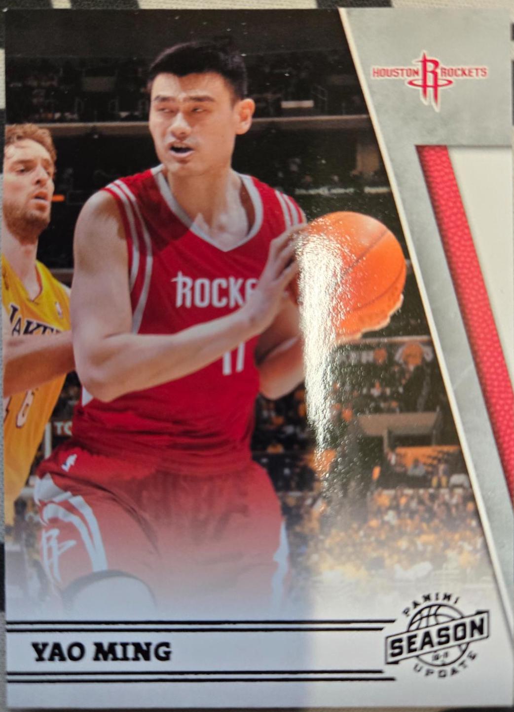Yao Ming #110 Basketball Cards 2011 Panini Season Update